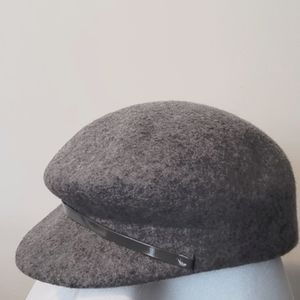 Grey hat